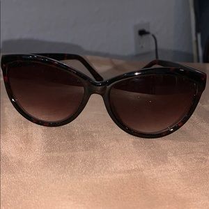 Vince Camuto women’s sunglasses